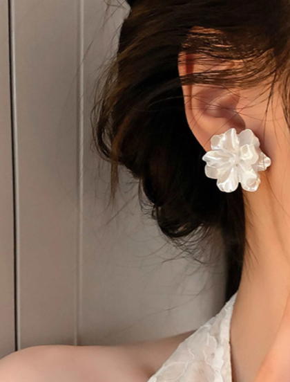 FLORAL EARRINGS