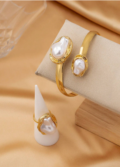 GOLD & PEARL SET BRACELET & RING